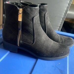 Tommy Hilfiger black bootie